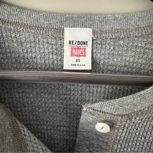 RE/DONE X HANES LONG SLEEVE WAFFLE KNIT THERMAL HENLEY GRAY SIZE XS - Picture 3 of 5